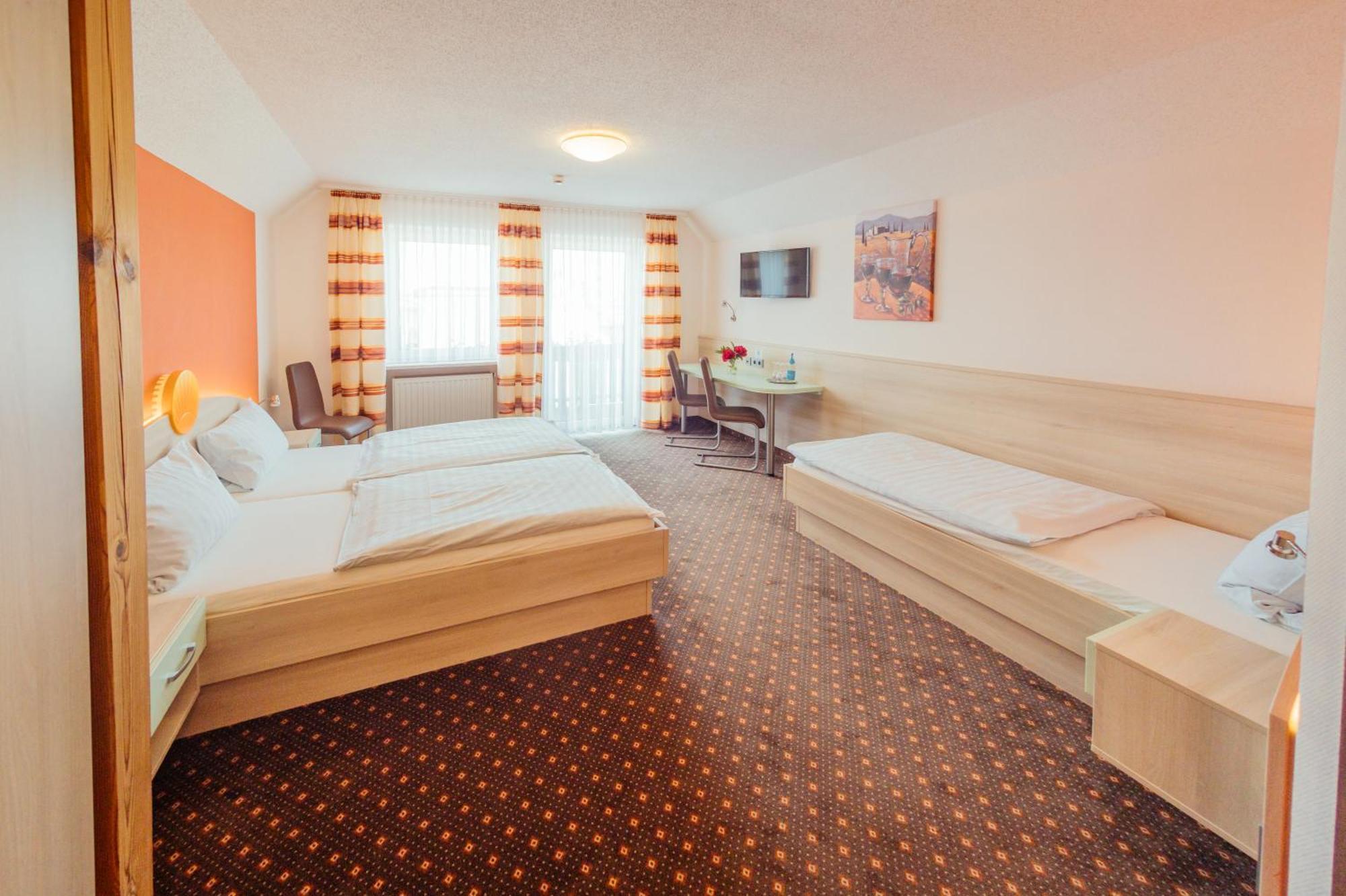 Hotel Sonnental Neusorg Экстерьер фото